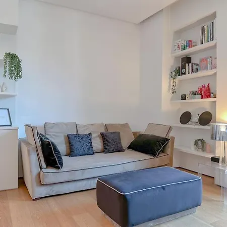 Luxury 2 Mins From Duomo شقة ميلان