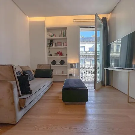Luxury 2 Mins From Duomo * ميلان