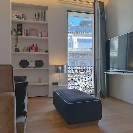 Luxury 2 Mins From Duomo شقة ميلان