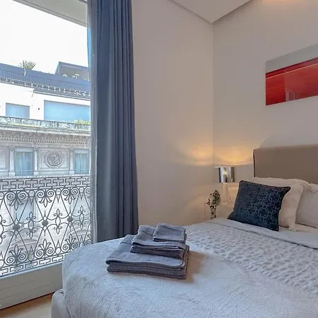 Apartment Luxury 2 Mins From Duomo