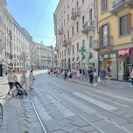 Luxury 2 Mins From Duomo * Milan