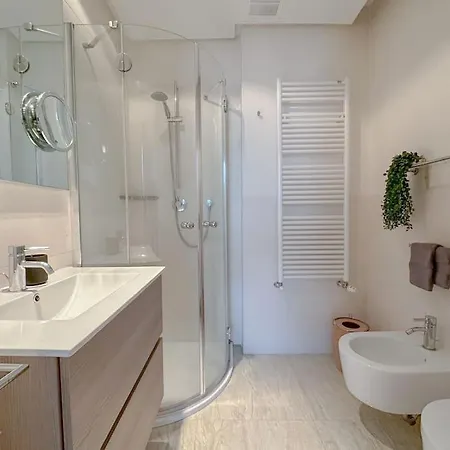 Apartment Luxury 2 Mins From Duomo *